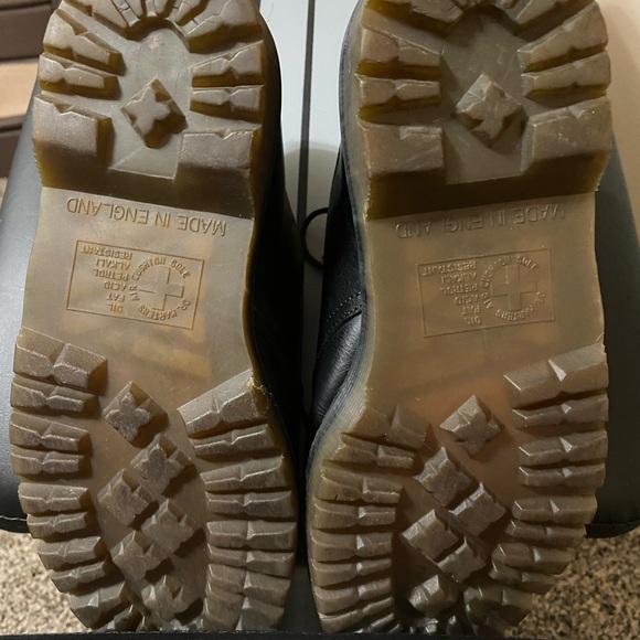 Very nice hardly worn Docs 75.00 - Picture 4 of 4